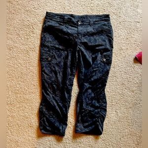 Eddie Bauer capri pants